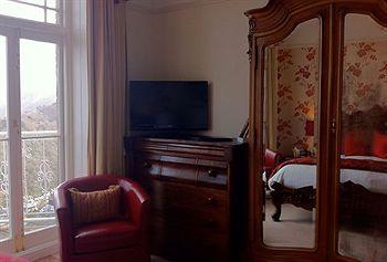 Highcliffe House 5* Lynton