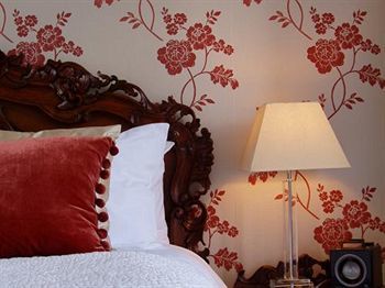 Highcliffe House Bed & Breakfast
