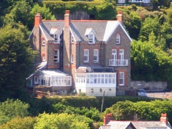 Highcliffe House 5* Lynton