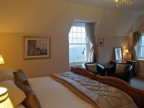 Highcliffe House 5*